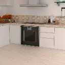 EUROCERAMICA-MALTES-BEIGE-50X50-AMBIENTE.webp